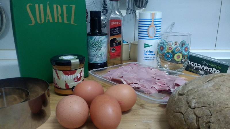 Huevos benedictinos con Mojo Picón