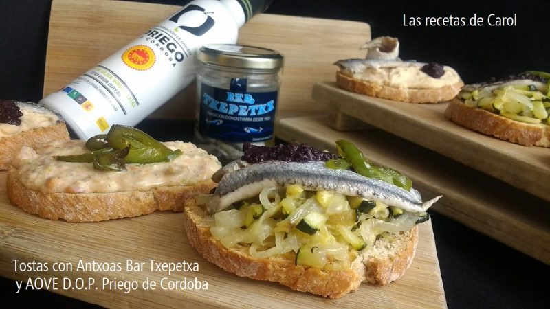 Tostas con Antxoa